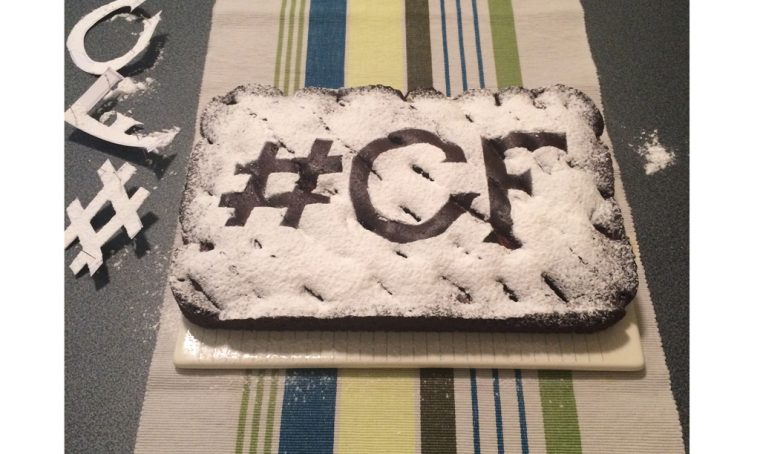 Come decorare la torta con lo stencil