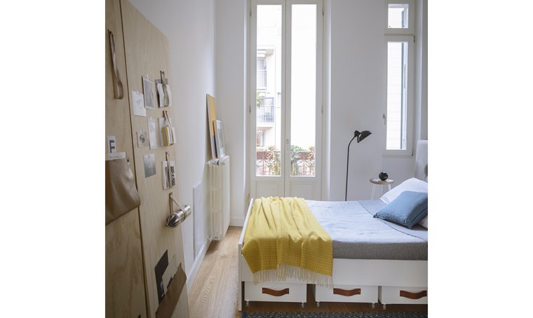 Come realizzare cassetti sotto il letto con ruote