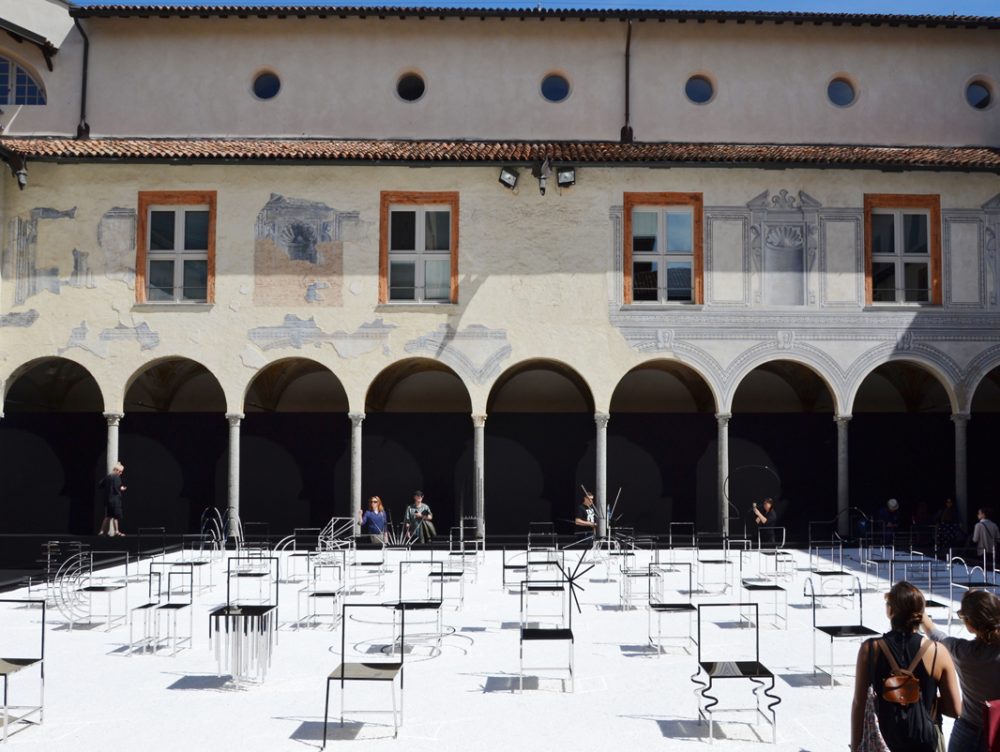 Le 50 Manga chairs di Nendo 