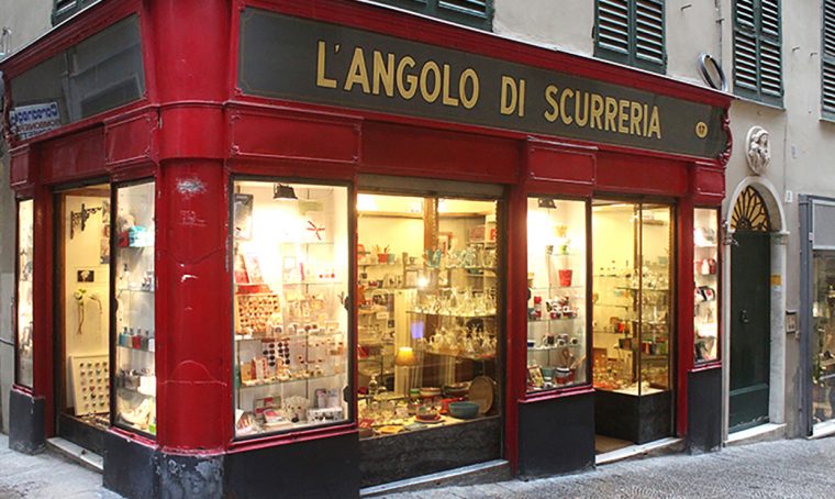 Shopping tour a Genova