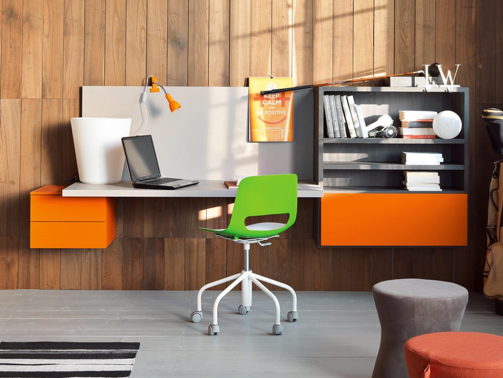 Camera dei ragazzi: come scegliere la scrivania giusta