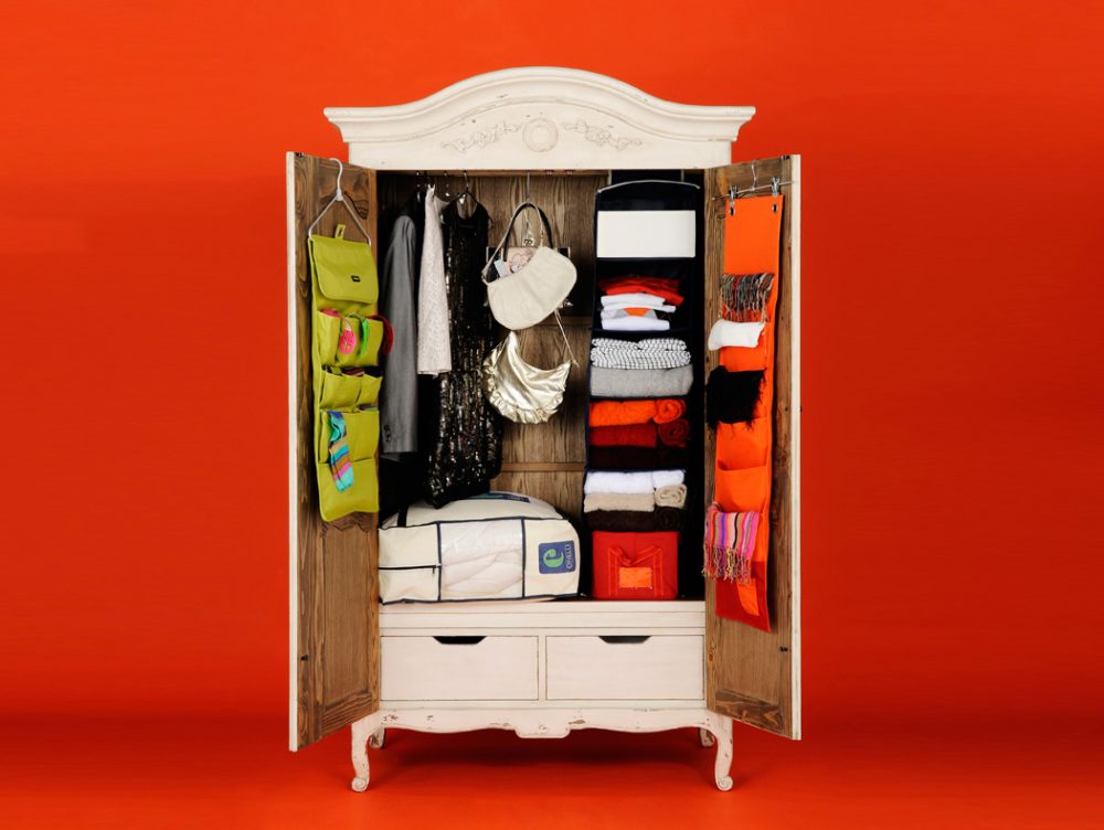 Decluttering: 50 cose da buttare e 20 da regalare subito