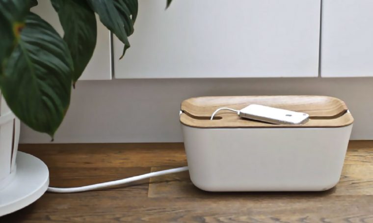 Idee furbe per nascondere e tenere in ordine i cavi elettrici