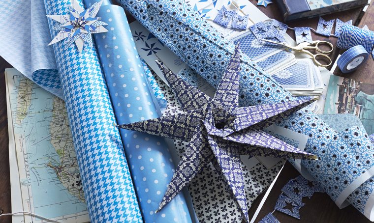 Decorazioni di Natale: stelle blu origami