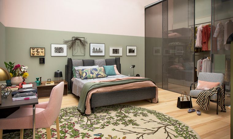 Camera da letto al femminile con maxi cabina armadio