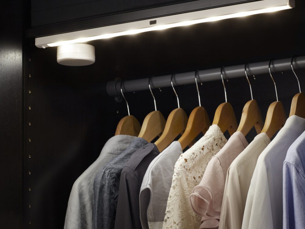 Come illuminare a led l’armadio e la cabina armadio