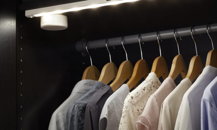Come illuminare a led l’armadio e la cabina armadio
