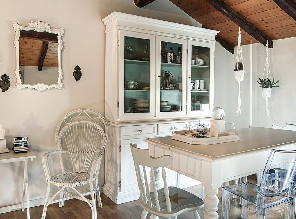 Come rendere accogliente il ‘total white’