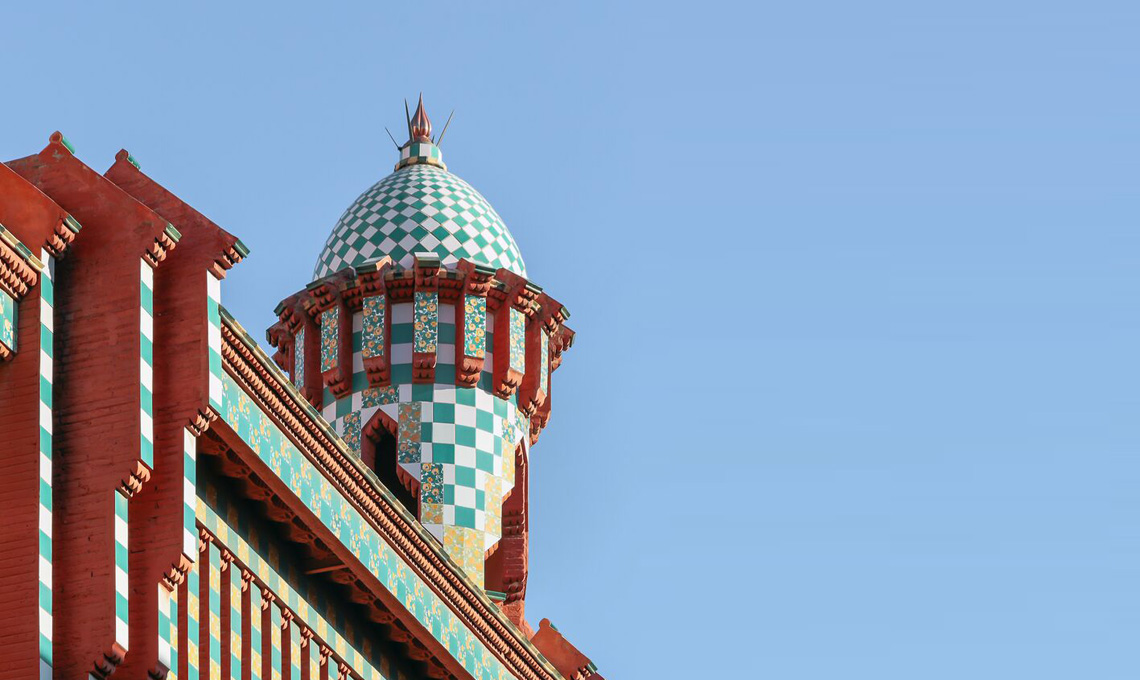 Una torretta Casa Vincens di Antoni Gaudí a Barcellona