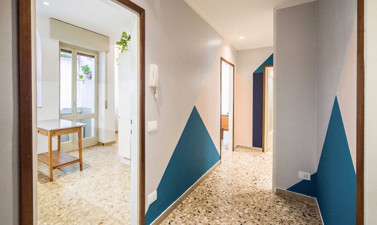 Pavimento in graniglia in una casa moderna