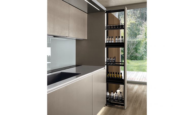 Colonne estraibili iperfunzionali in cucina