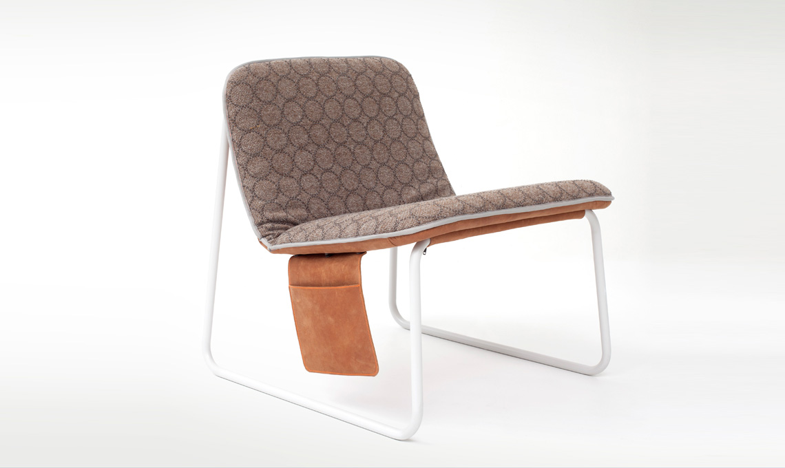 Poltrona Casual Chair: anche in questo caso il design è semplice, ma c'è la possibilità di aggiungere accessori, tasche, zip (Robert Bronwasser per Smool)