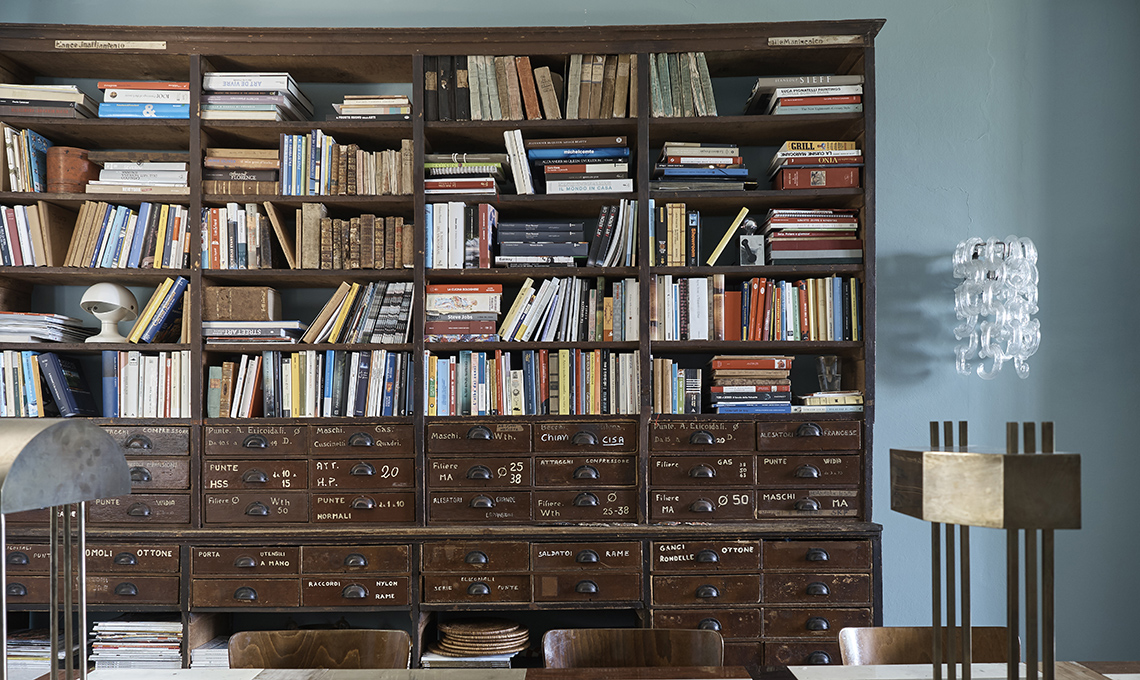 libreria vintage