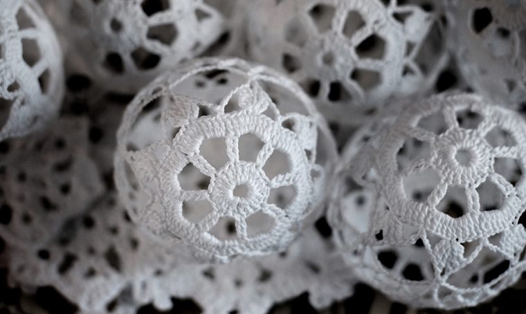 Decorazioni di Natale crochet: palline all’uncinetto