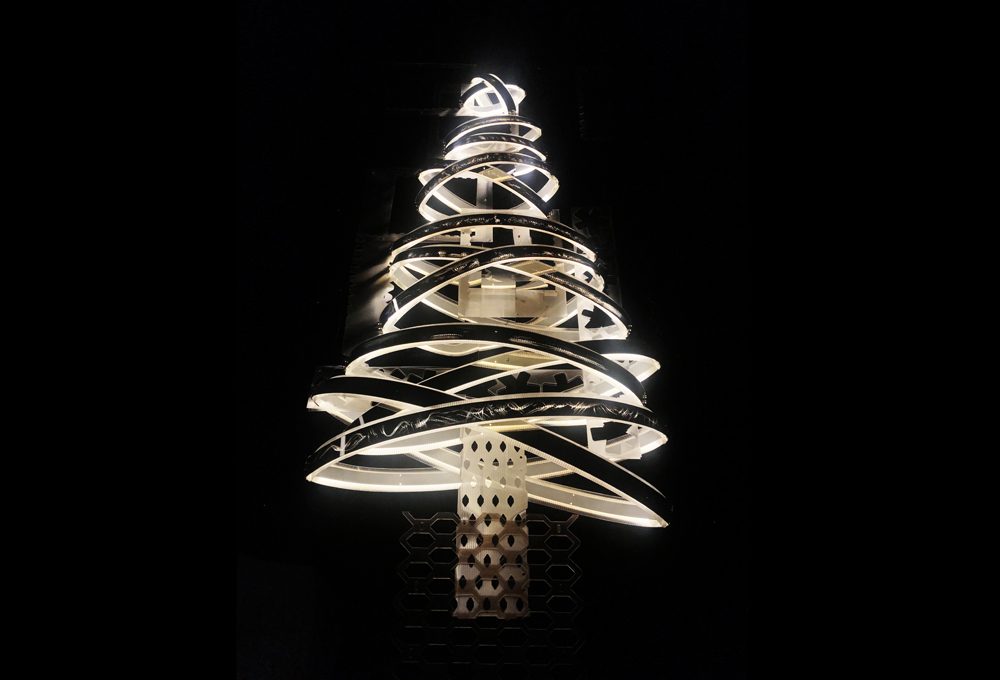 Ecologico e solidale: ecco l’albero di Natale 2017 di Slamp