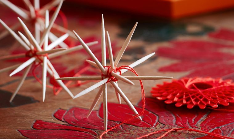 Decorazioni di Natale last minute: la stella di stuzzicadenti