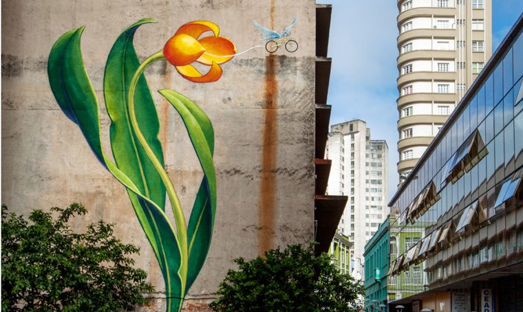 Mona Caron l’artista dei murales vegetali