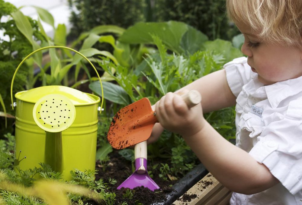 Giochiamo al giardiniere con i bambini