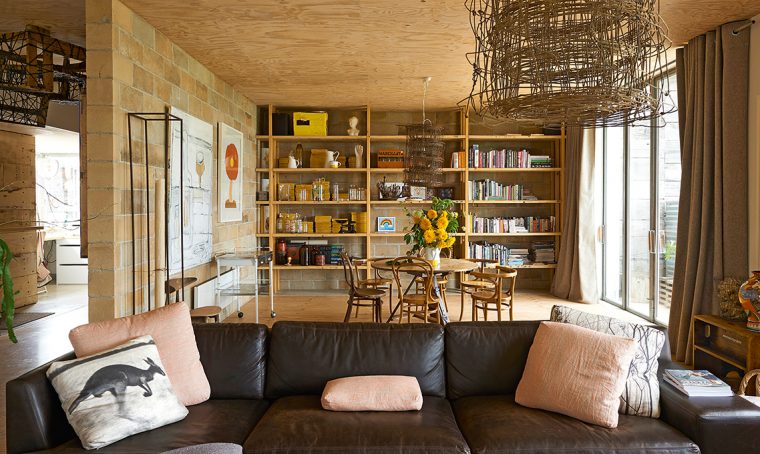 Una casa 100% ecologica con soluzioni fai da te di riciclo creativo