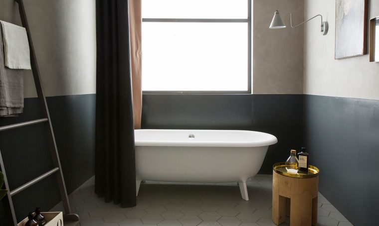 10 cose da eliminare per riordinare il bagno