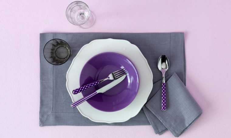 Vesti la tua casa con Ultra Violet, il colore Pantone® 2018