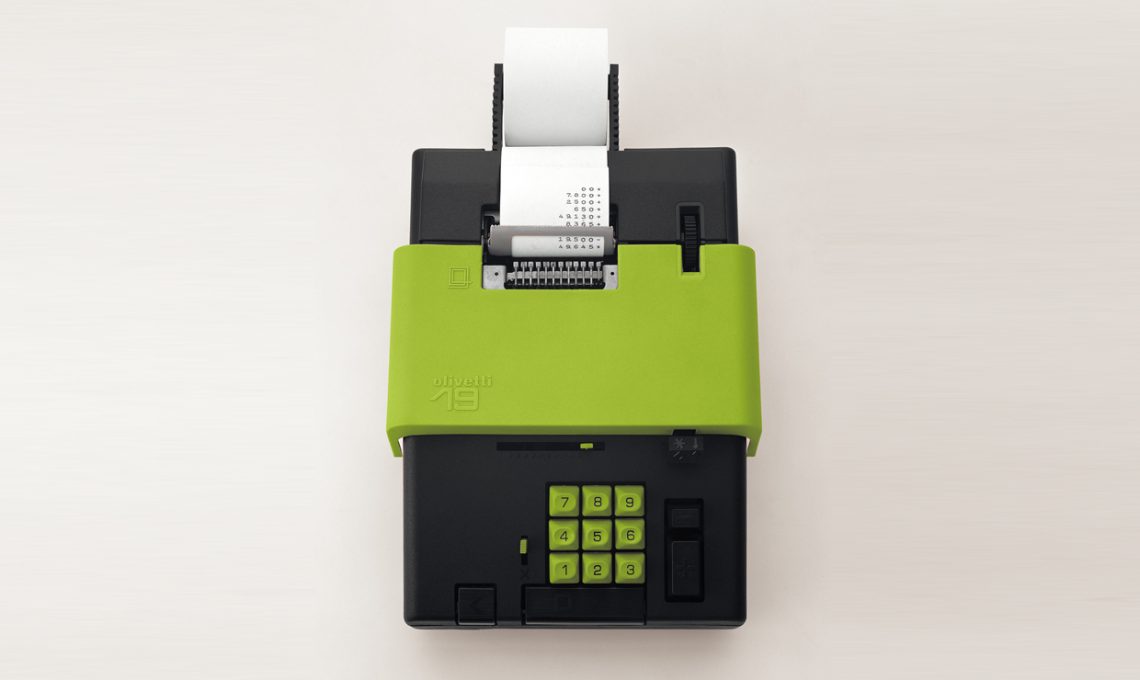 Summa 19, addizionatrice elettrica scrivente, deslg Ettore Sottsass jr (1970)
