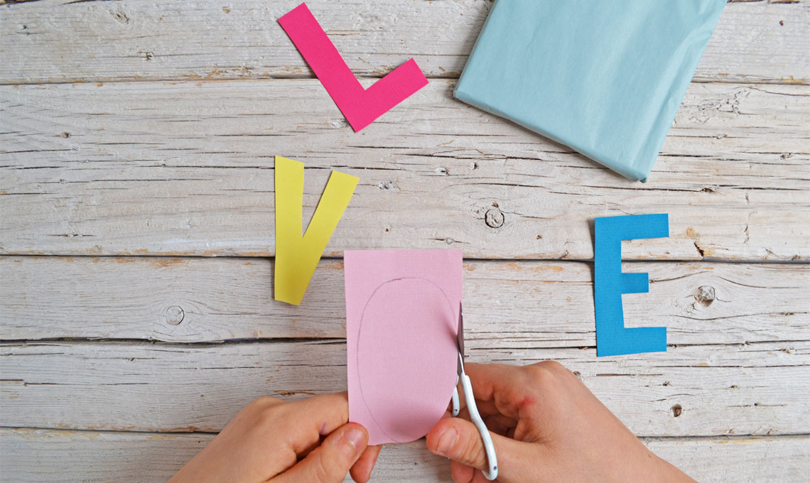 casafacile_annapozzan_sanvalentino_diy_lettere_taglio