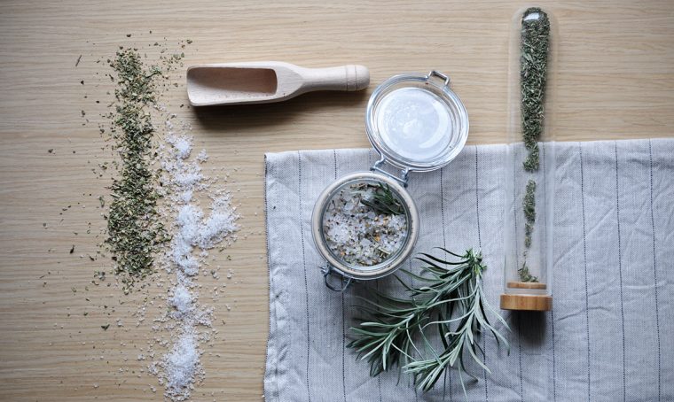 Helichrysum italicum: dal giardino alla tavola