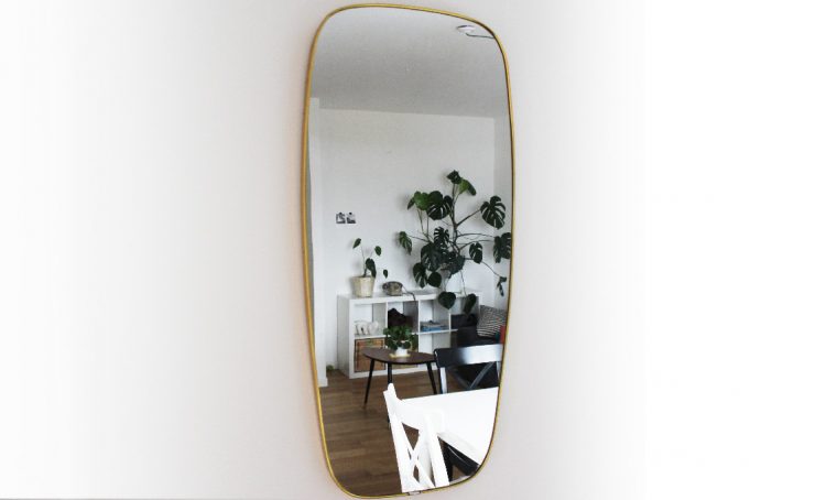 Specchio vintage? Come riconoscerlo ed usarlo per arredare l’ingresso di casa