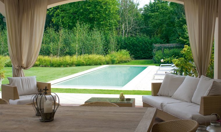 Quanto costa una piscina da giardino interrata