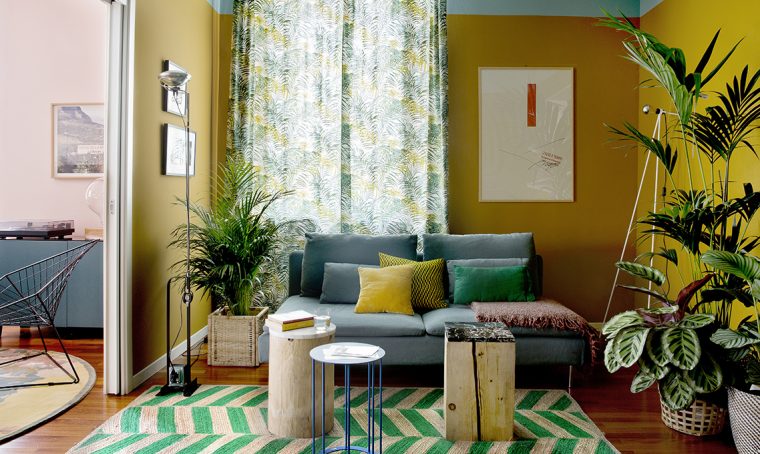 Nella casa di un illustratore milanese il colore è il vero protagonista