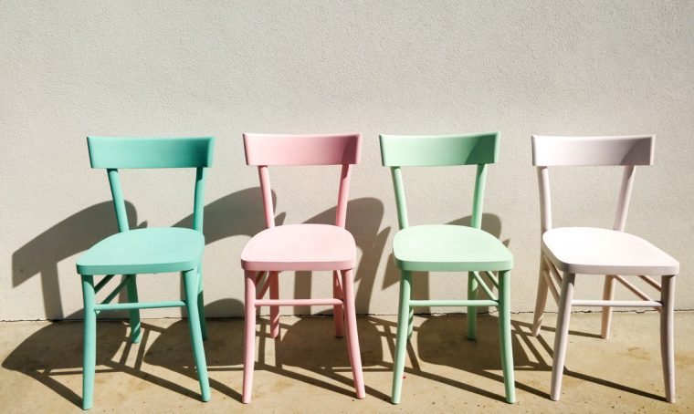CasaFacile SFilippi recuperare sedie pastello