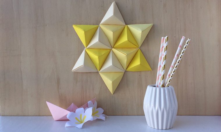 Come fare una stella con piramidi origami