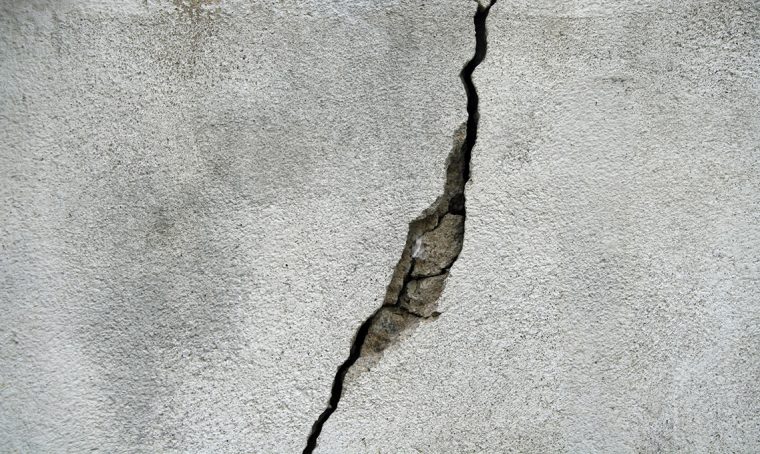 Crepe nei muri: quando preoccuparsi e come eliminarle