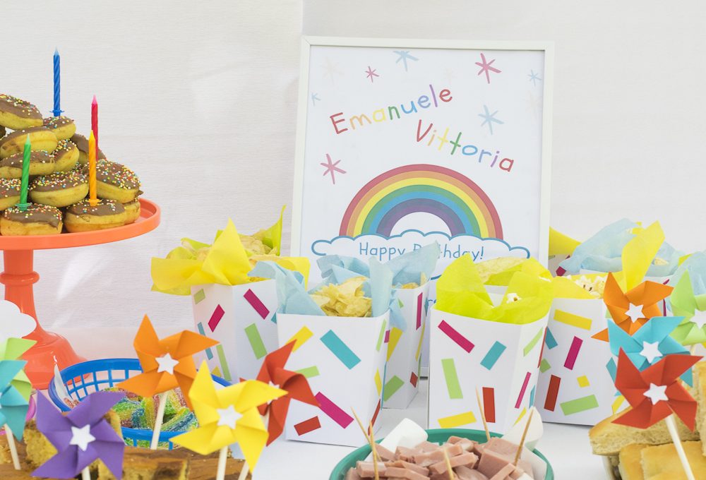 Decorazioni arcobaleno per la festa dei bambini