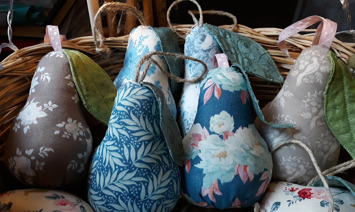 casafacile-decorazioni-natale-stoffa-frutta