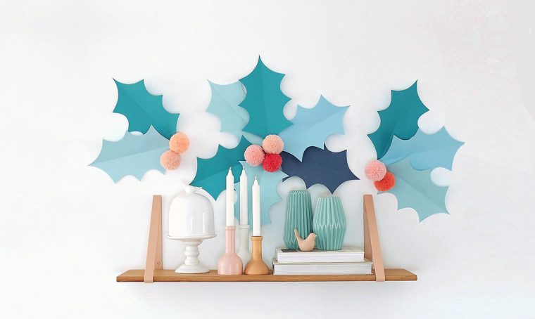 Decorazioni di Natale con pompon di lana