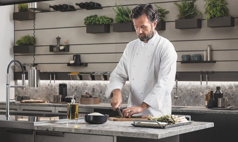 Carlo Cracco ci racconta la nuova cucina ‘Mia’ di Scavolini