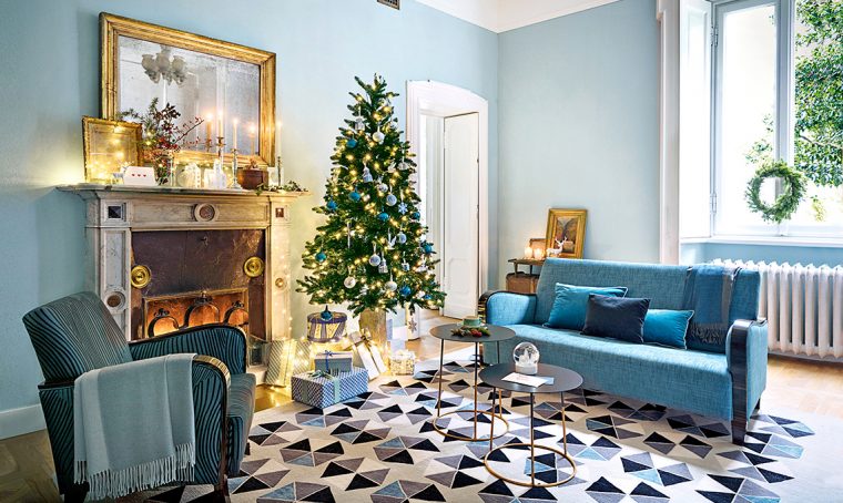 Natale nella dimora della famiglia Moltrasio, tra arredi d’epoca e design contemporaneo