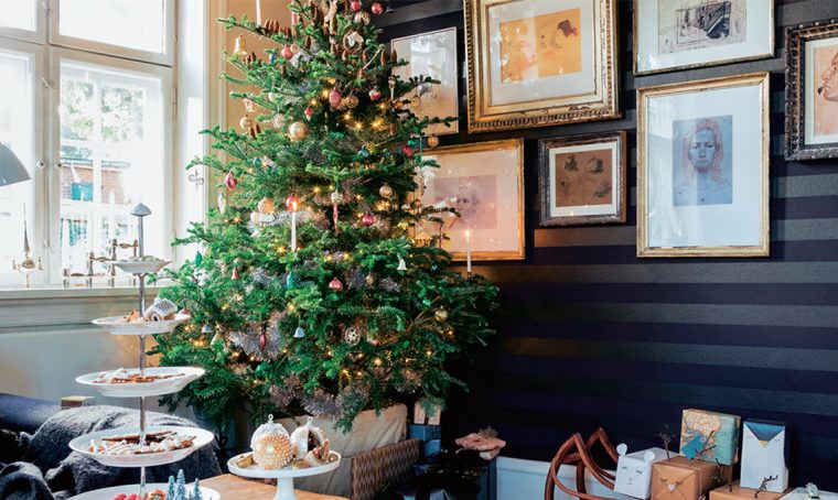 5 trucchi per far durare l’albero di Natale ‘vero’ anche dopo le feste