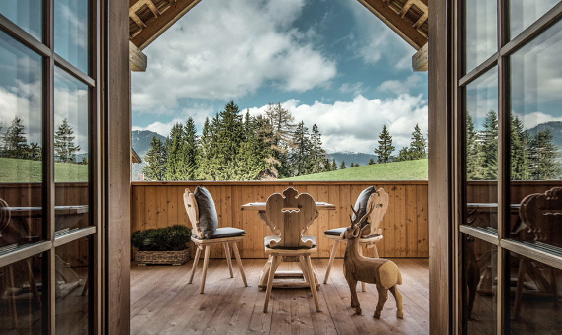 casafacile-girls-dolomites-basecamp-chalet-pia