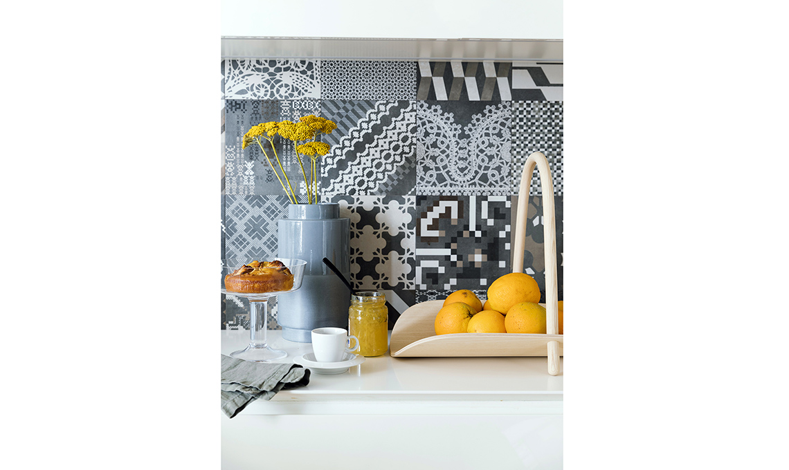 casafacile-prima e dopo-arredare-colori-forti-viola
