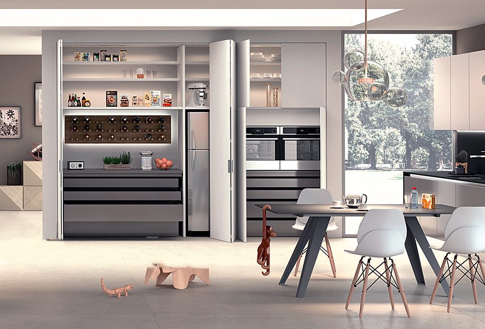 La casa trasformista con la cucina nell’armadio