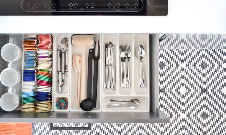 cassetti in ordine