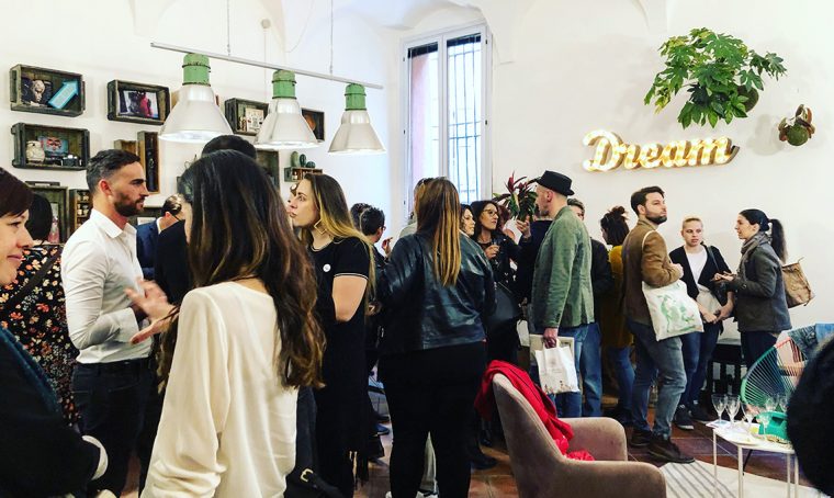 Pop corner Lab: un nuovo spazio tra travel e design a Reggio Emilia