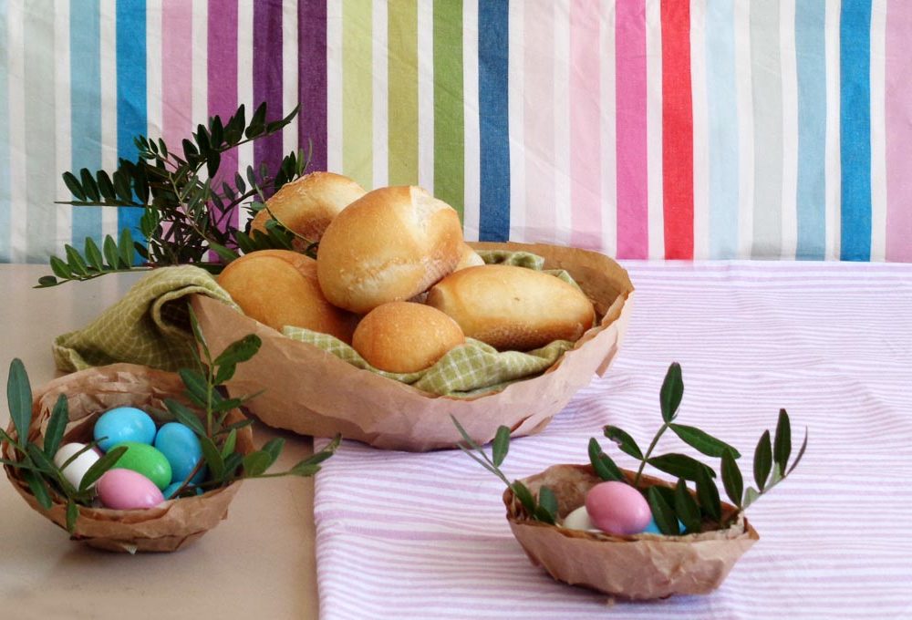 Nidi di carta fai da te per la tavola di Pasqua