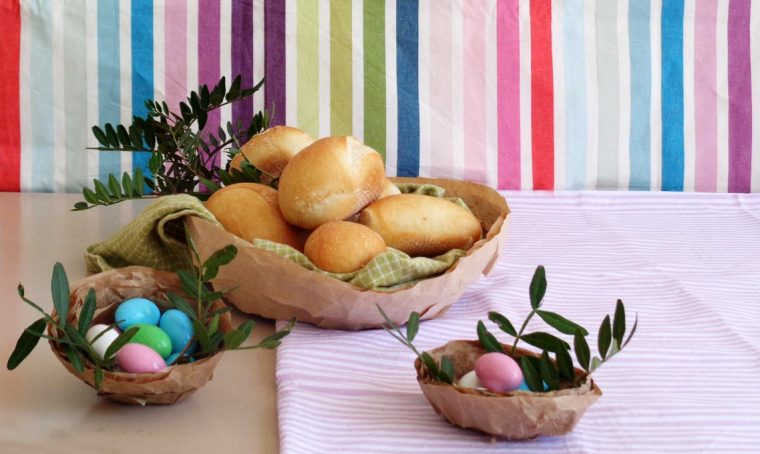 Nidi di carta fai da te per la tavola di Pasqua