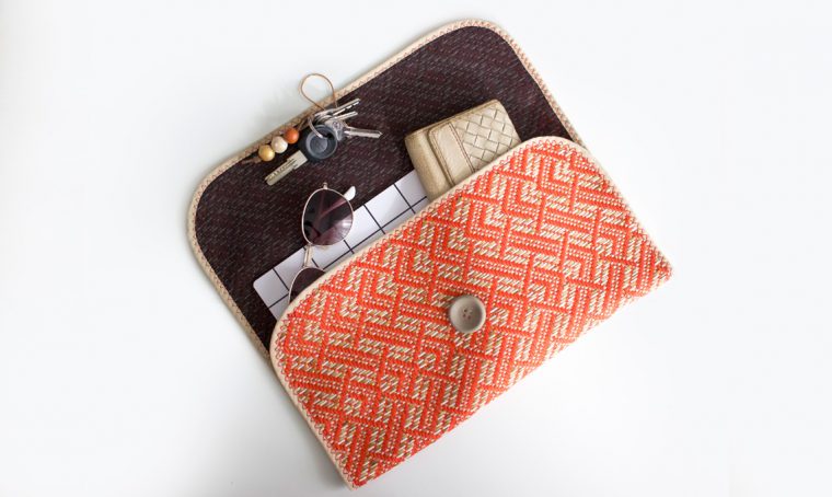 Come trasformare una tovaglietta in una pochette