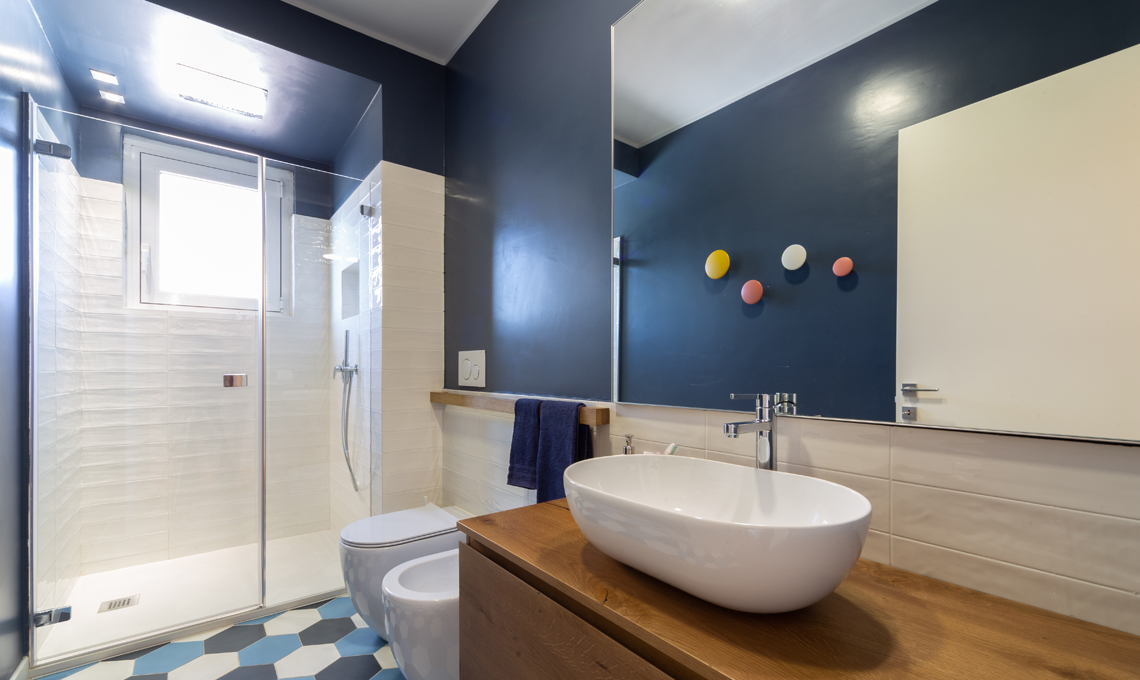 bagno blu