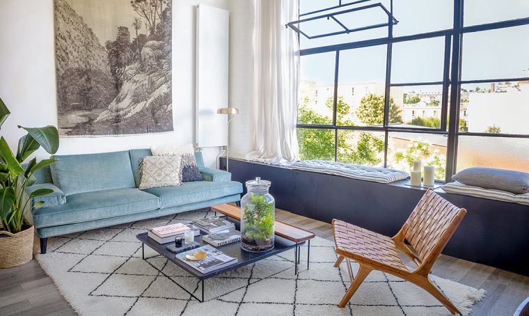 Soluzioni smart e trasparenze in un loft parigino
